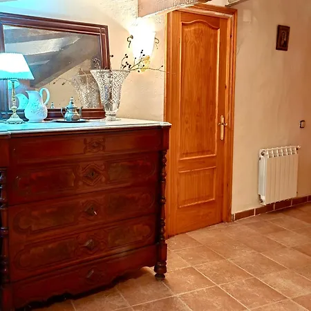 Montsant Wine House With Mountain Views